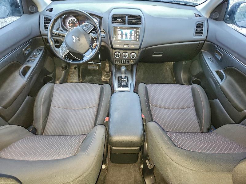 Фото 8 - MITSUBISHI OUTLANDER