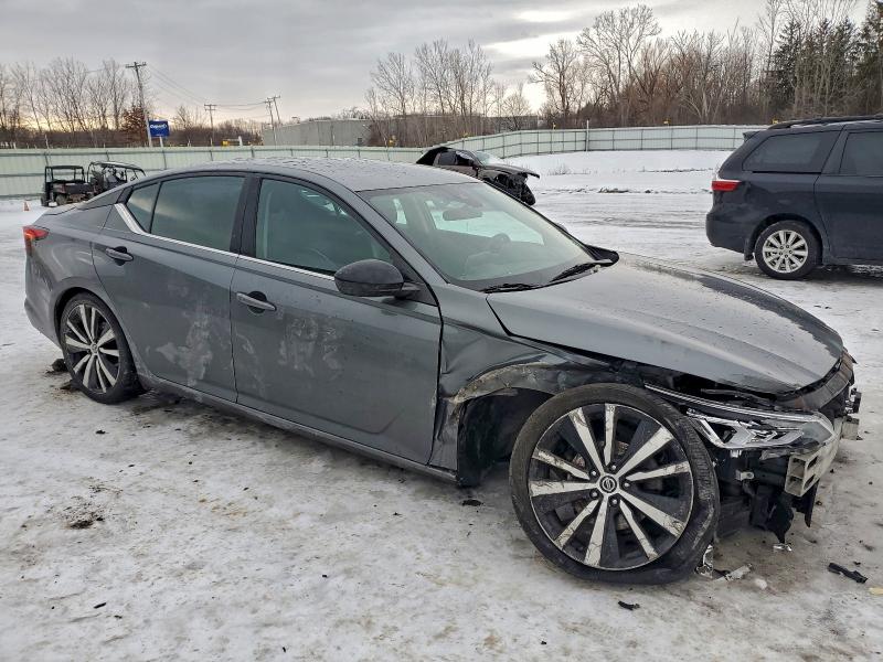 Фото 4 - NISSAN ALTIMA