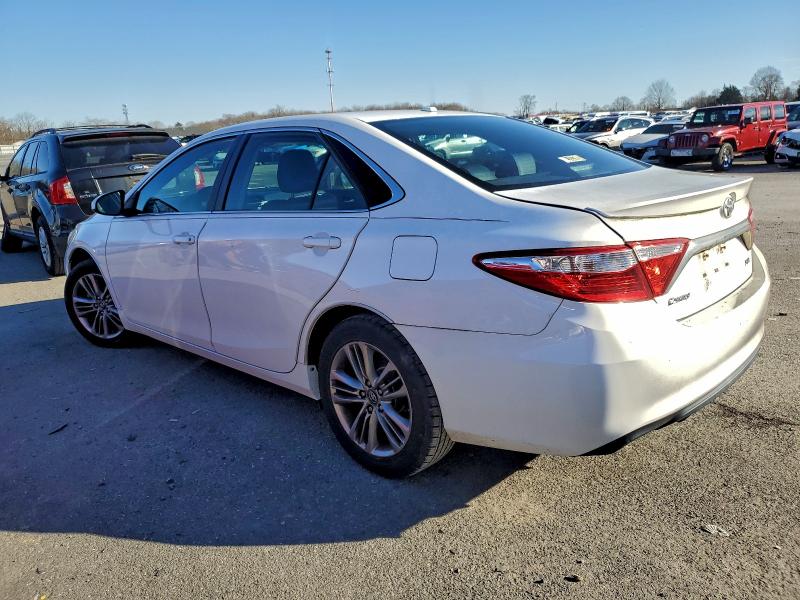 Фото 2 - TOYOTA CAMRY