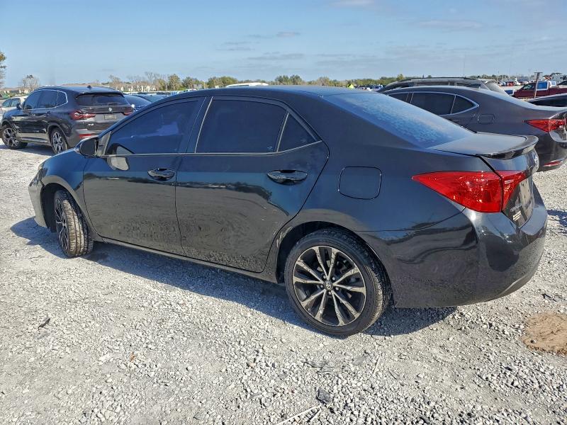 Фото 2 - TOYOTA COROLLA