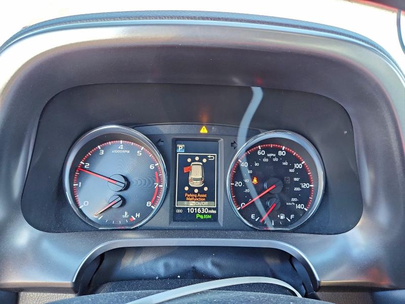 Фото 9 - TOYOTA RAV4