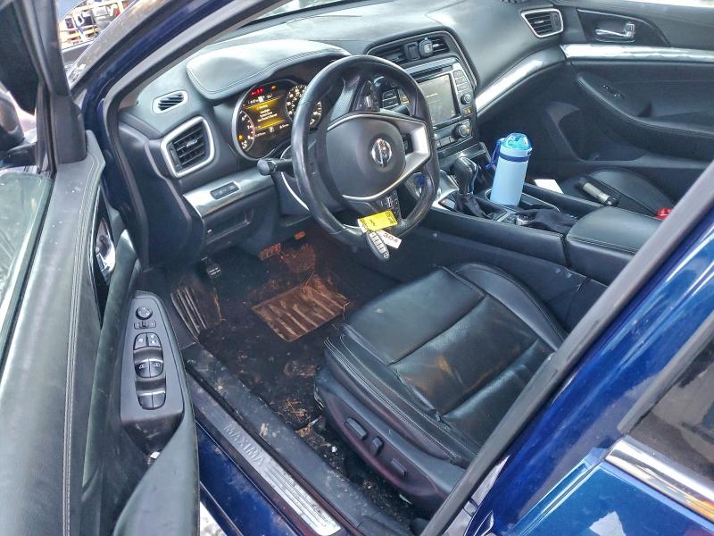 Фото 8 - NISSAN MAXIMA