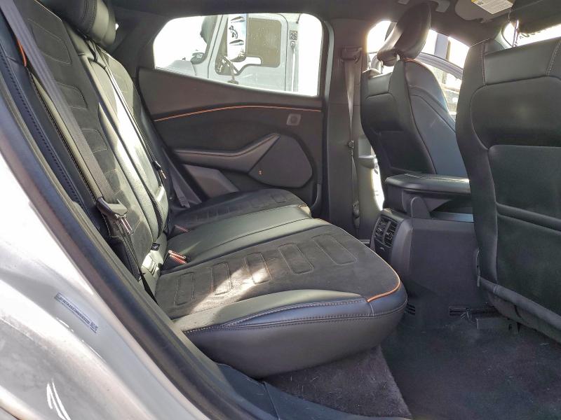 Фото 10 - FORD MUSTANG