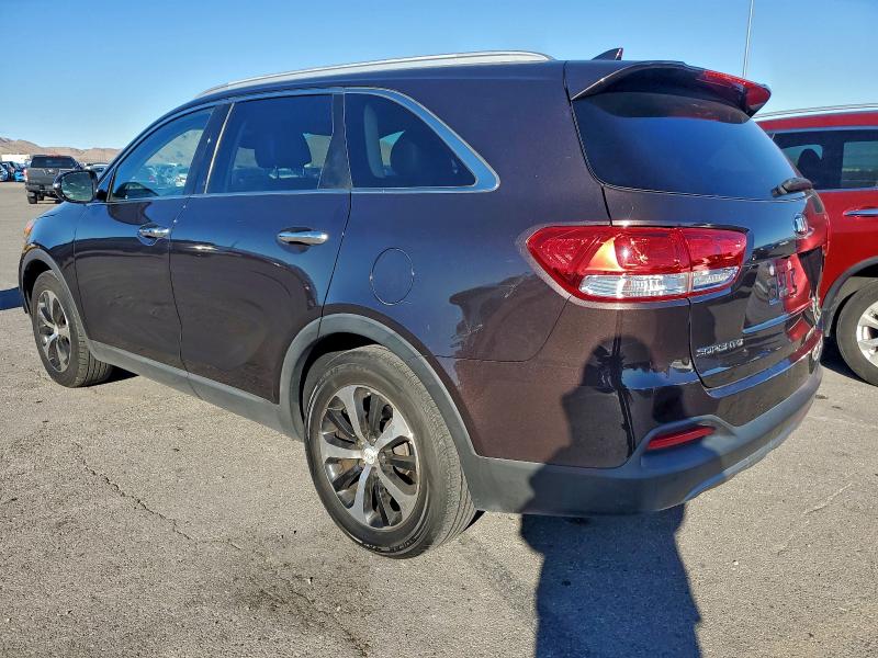 Фото 2 - KIA SORENTO