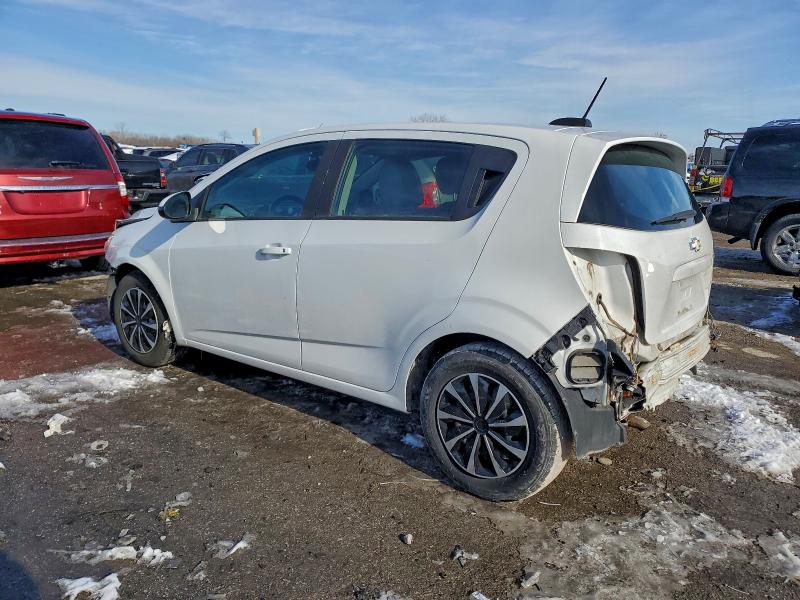 Фото 2 - CHEVROLET SONIC