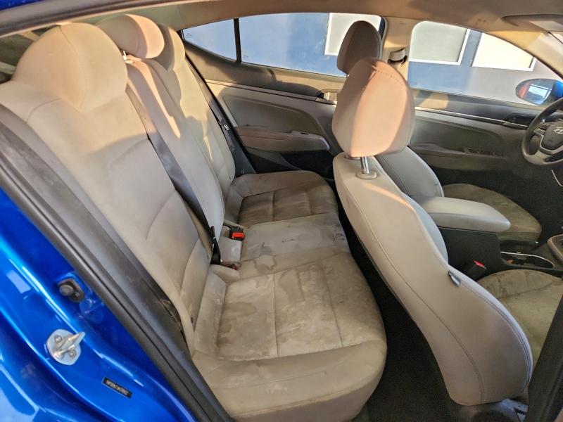 Фото 10 - HYUNDAI ELANTRA