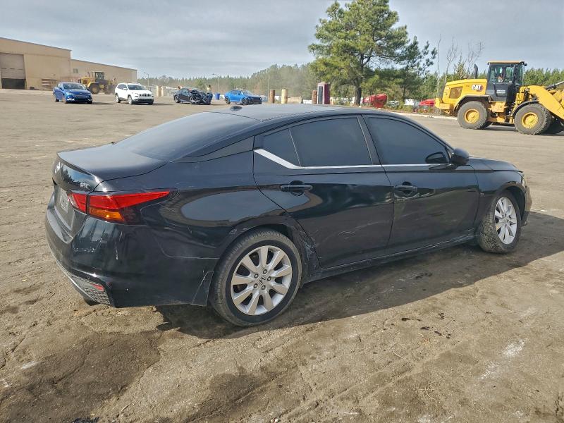 Фото 3 - NISSAN ALTIMA