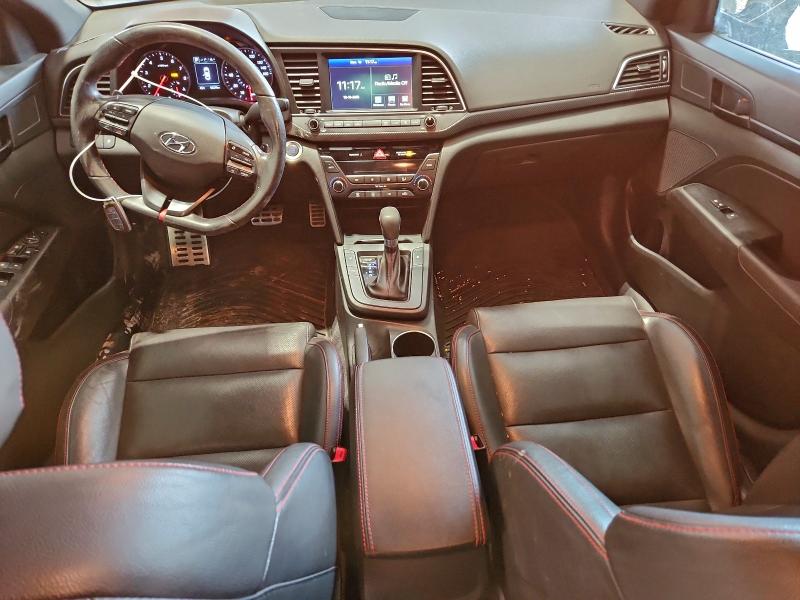 Фото 8 - HYUNDAI ELANTRA