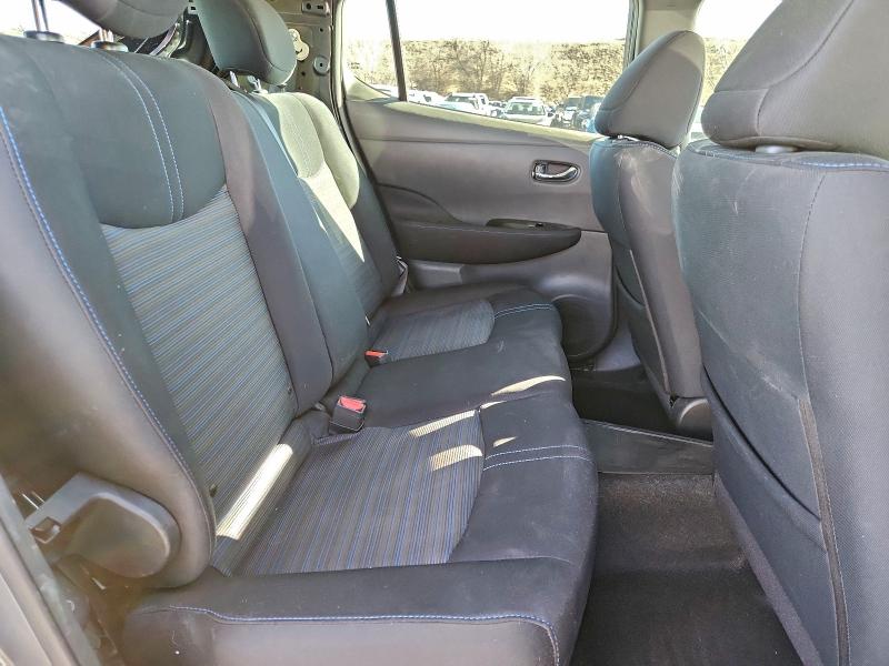 Фото 10 - NISSAN LEAF