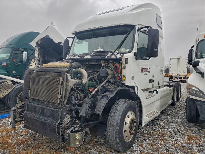 VOLVO VN 2015 VIN 4V4NC9EH6FN916858