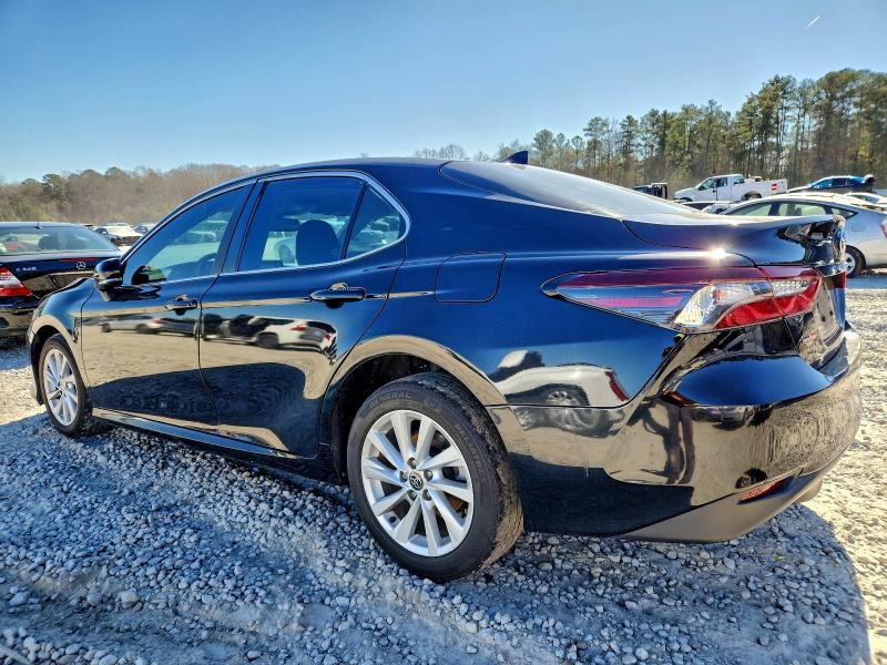 Фото 2 - TOYOTA CAMRY