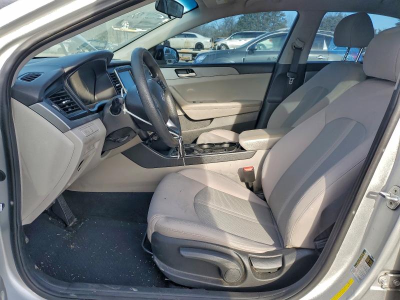 Фото 7 - HYUNDAI SONATA