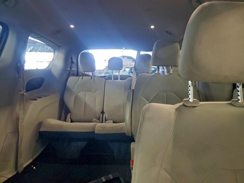 Фото 10 - CHRYSLER PACIFICA