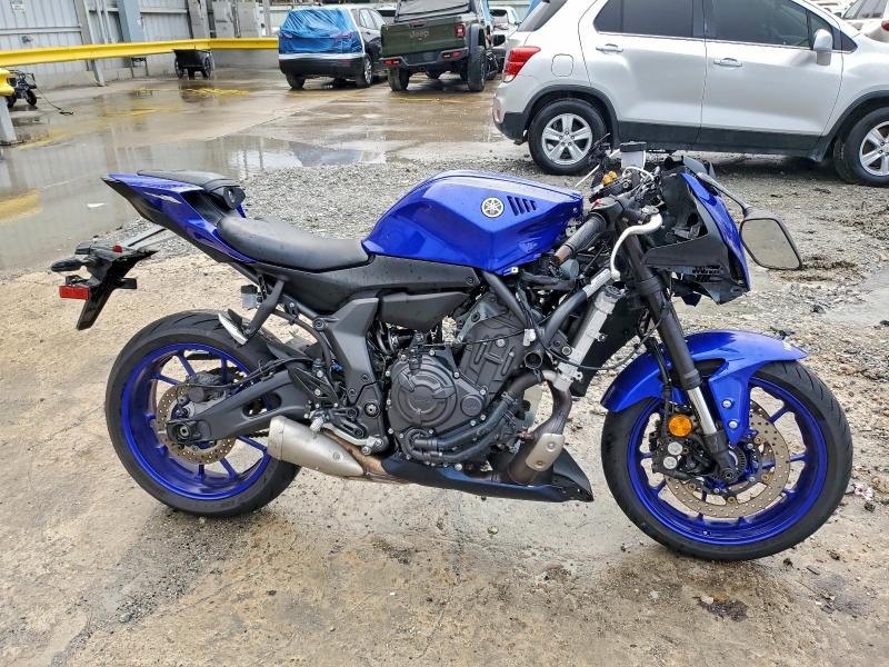 YAMAHA YZFR7 2024
