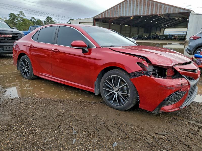 Фото 4 - TOYOTA CAMRY