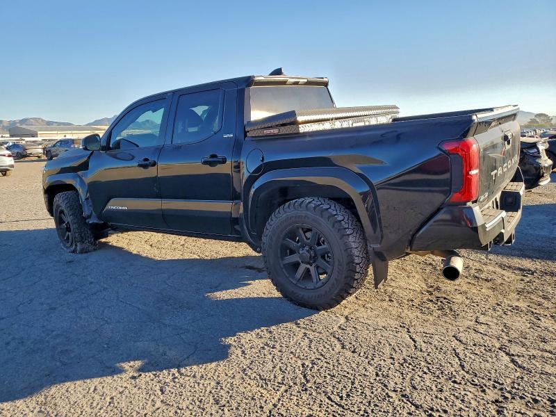 Фото 2 - TOYOTA TACOMA