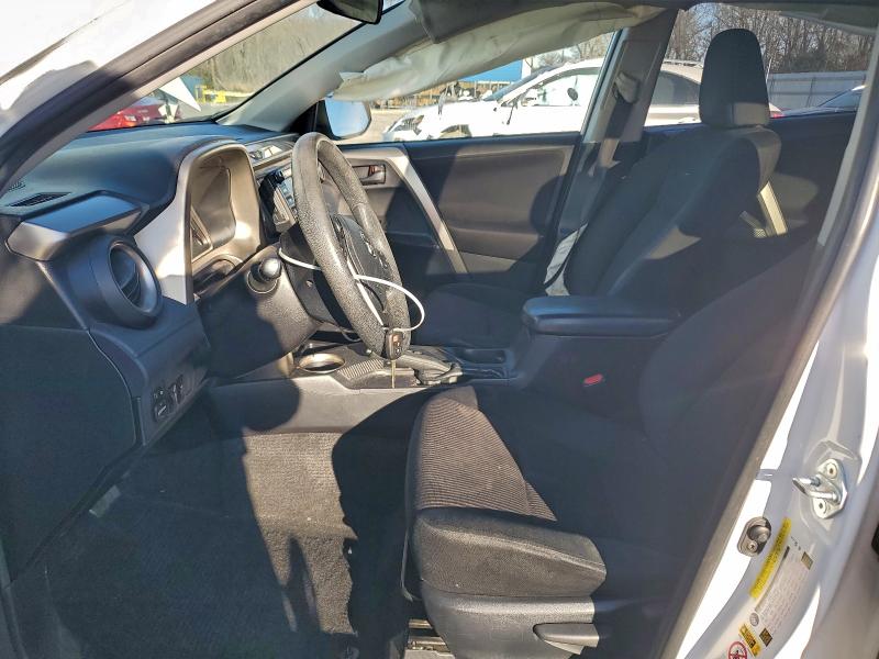 Фото 7 - TOYOTA RAV4