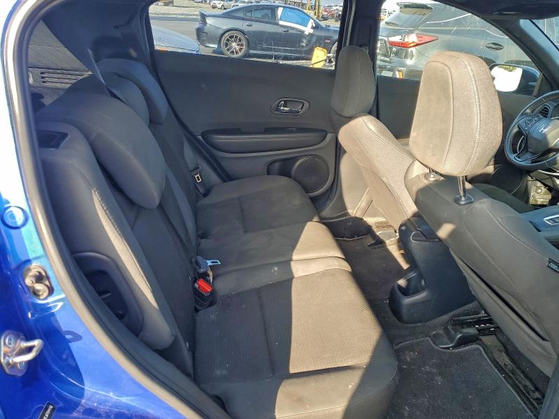 Фото 10 - HONDA HR-V