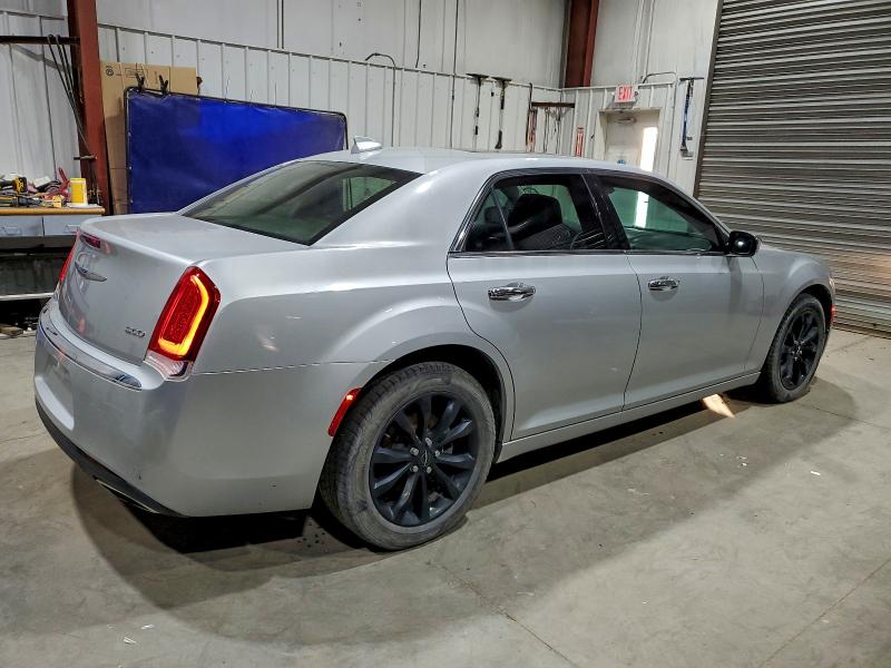 Фото 3 - CHRYSLER 300