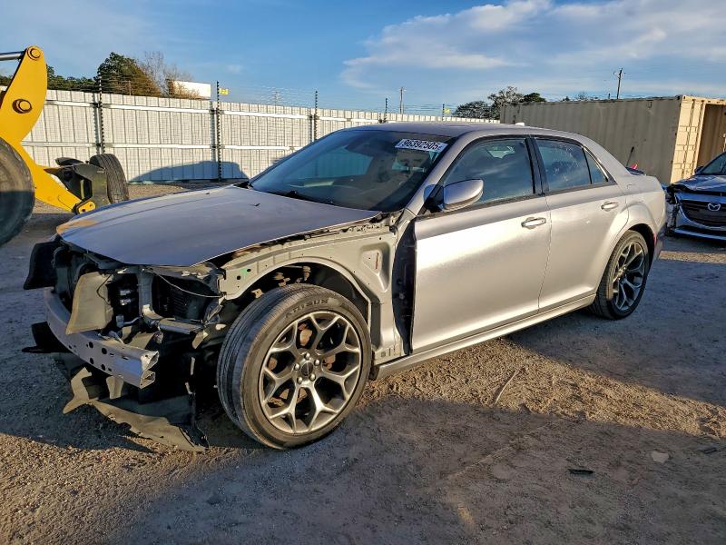 Фото 1 - CHRYSLER 300