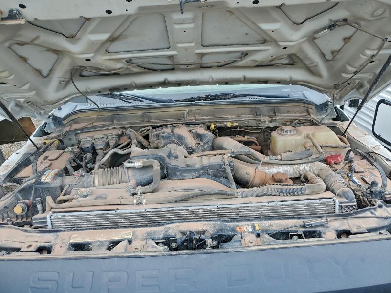 Фото 11 - FORD F550