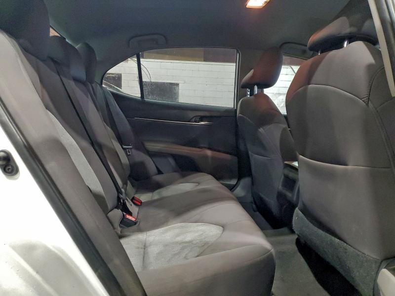 Фото 10 - TOYOTA CAMRY