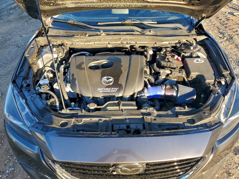 Фото 11 - MAZDA 3