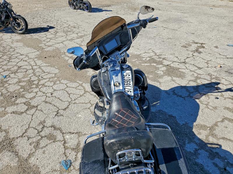 HARLEY-DAVIDSON FL 2011