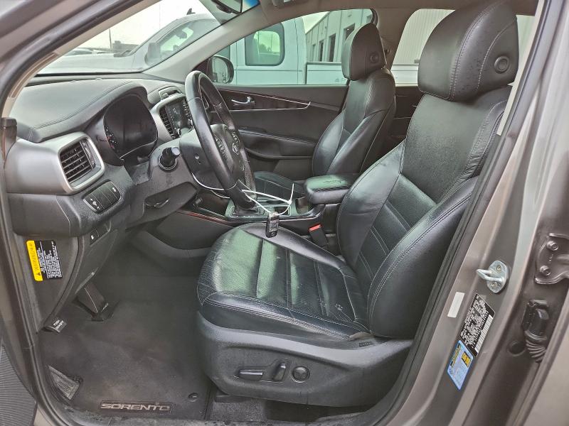 Фото 7 - KIA SORENTO