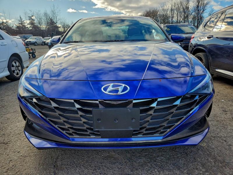 Фото 5 - HYUNDAI ELANTRA