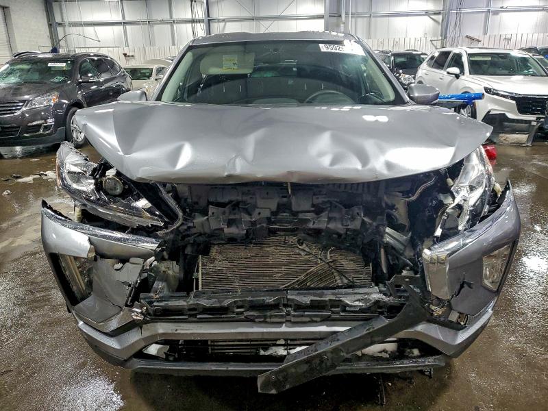 Фото 5 - MITSUBISHI ECLIPSE