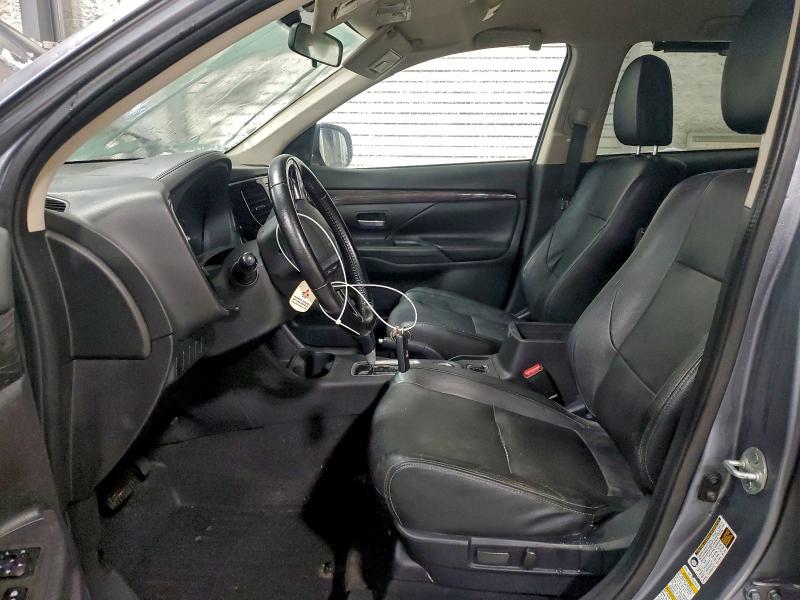 Фото 7 - MITSUBISHI OUTLANDER