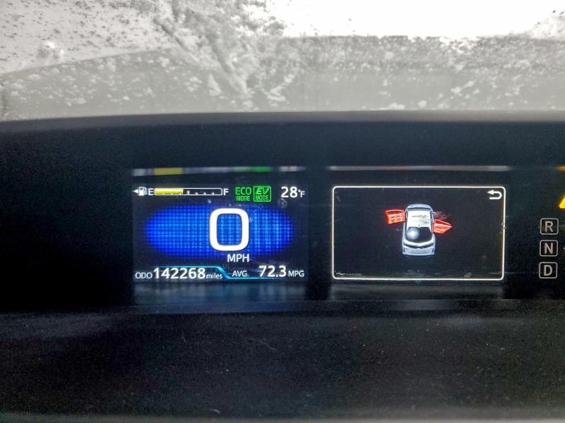 Фото 9 - TOYOTA PRIUS