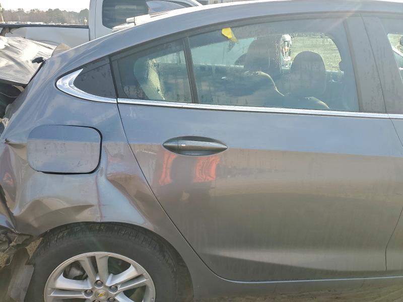 Фото 10 - CHEVROLET CRUZE