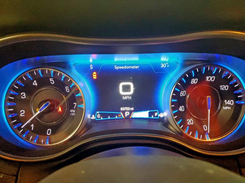 Фото 9 - CHRYSLER 300