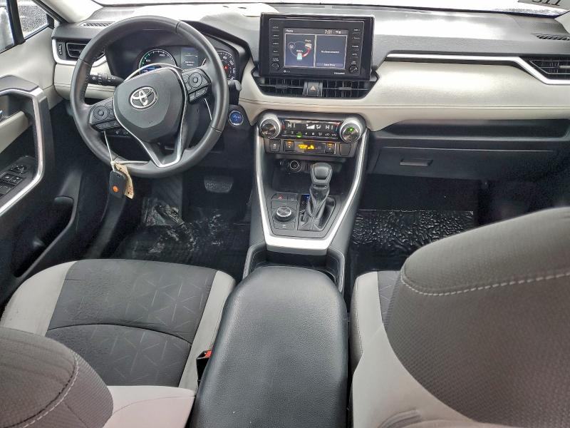 Фото 8 - TOYOTA RAV4