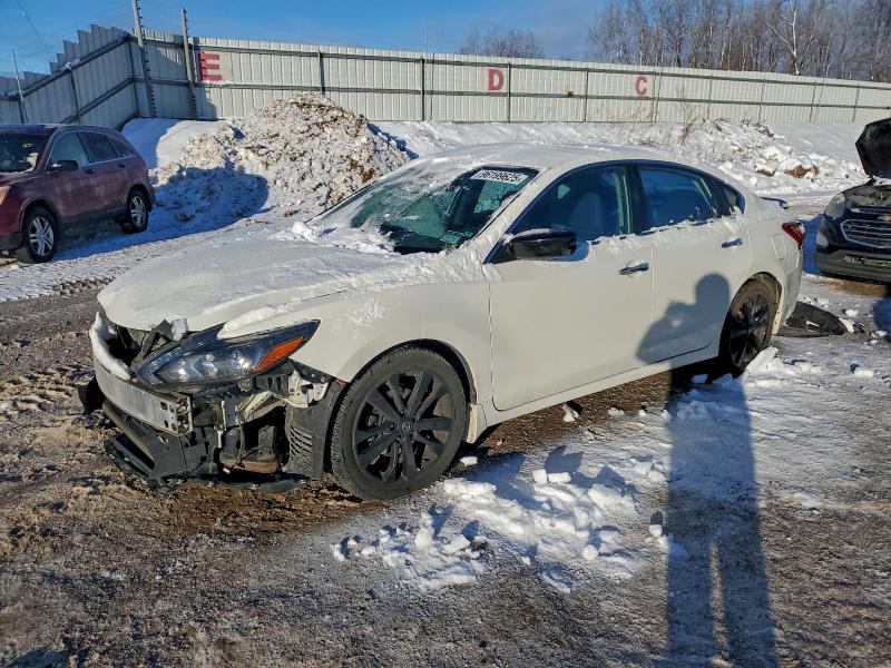 Фото 1 - NISSAN ALTIMA