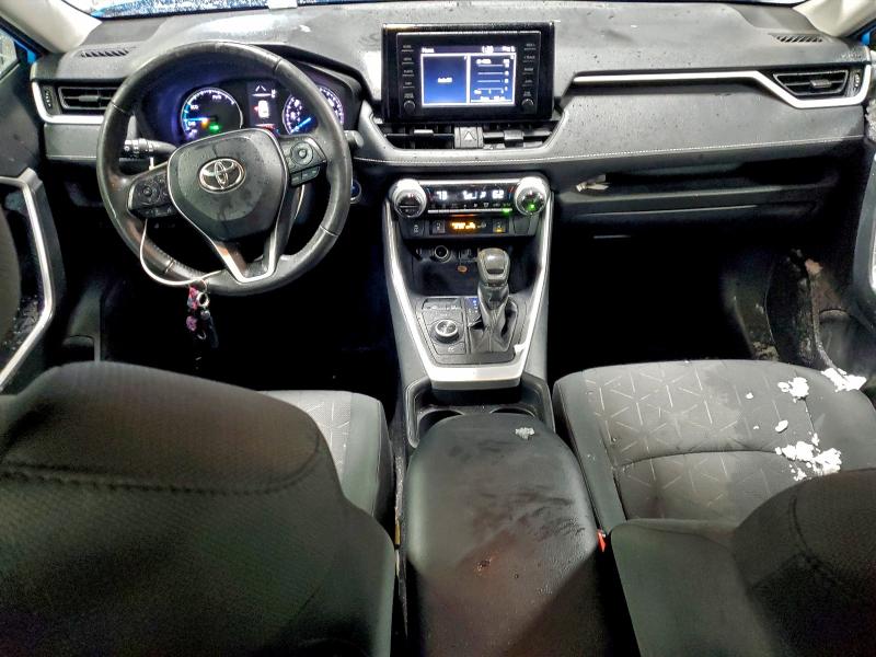 Фото 8 - TOYOTA RAV4