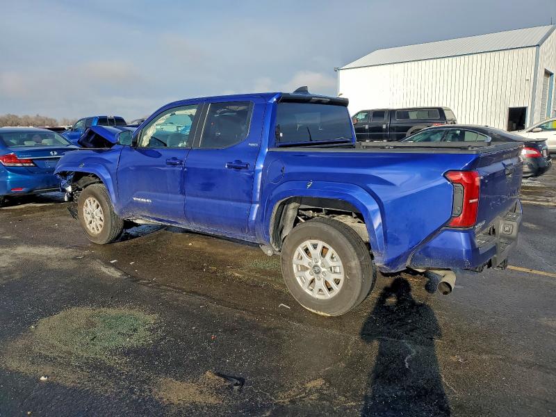 Фото 2 - TOYOTA TACOMA