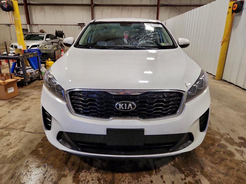 Фото 5 - KIA SORENTO
