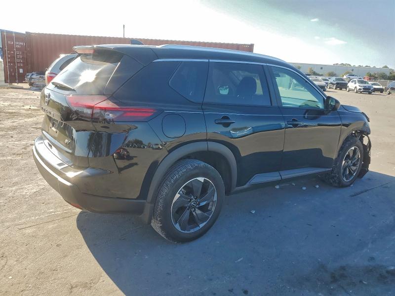 Фото 3 - NISSAN ROGUE