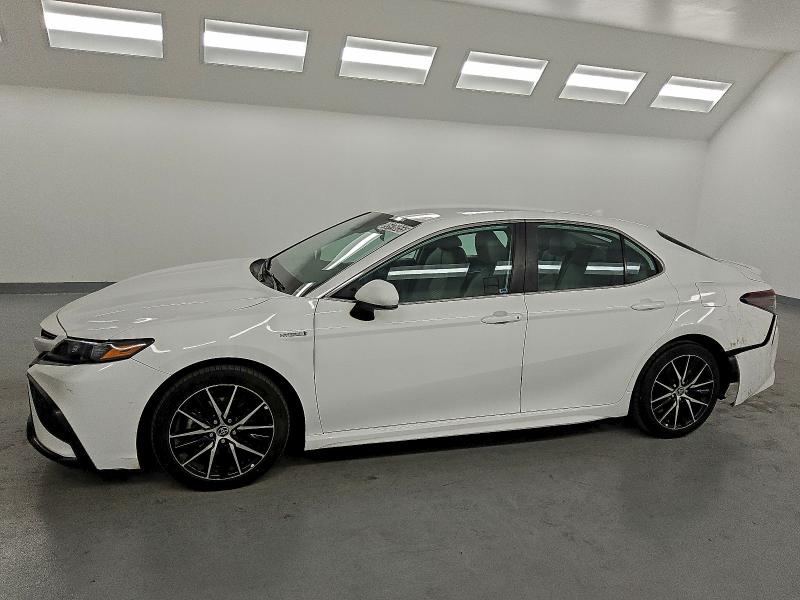 Фото 1 - TOYOTA CAMRY