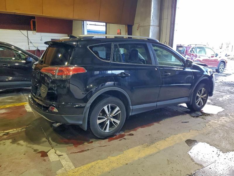 Фото 3 - TOYOTA RAV4