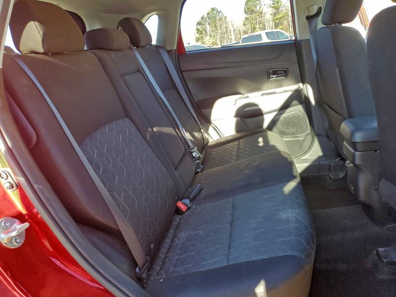 Фото 11 - MITSUBISHI OUTLANDER