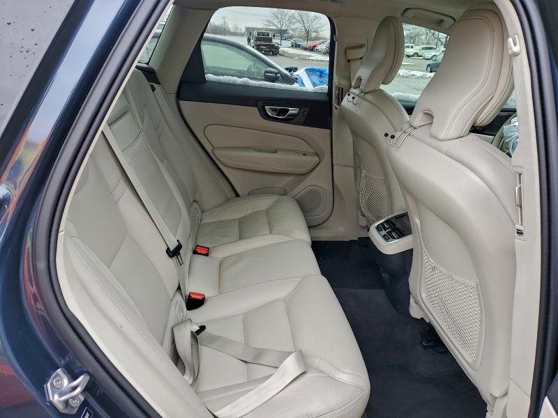 VOLVO XC60 2021 VIN YV4102DL2M1765227