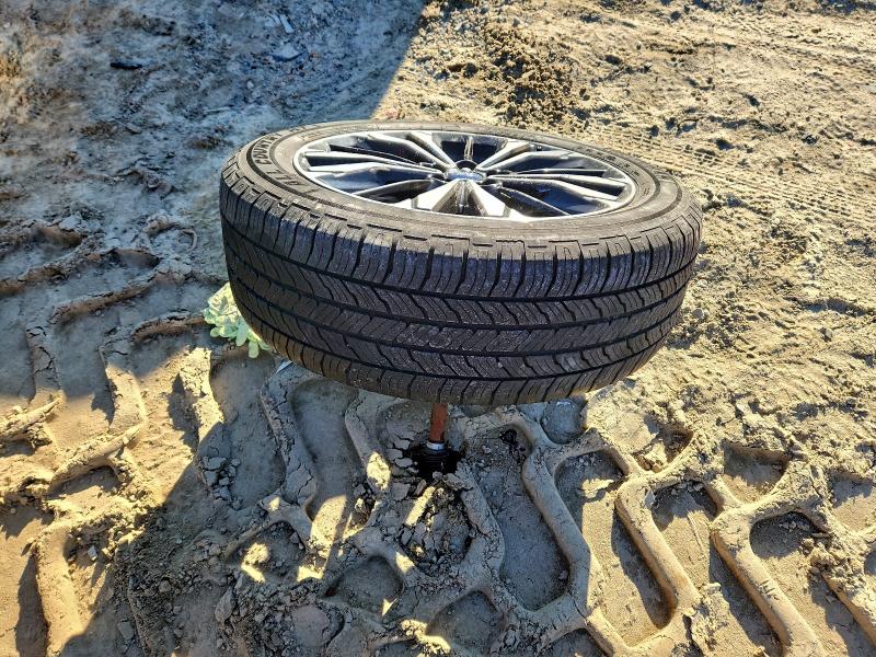 Фото 13 - FORD ESCAPE