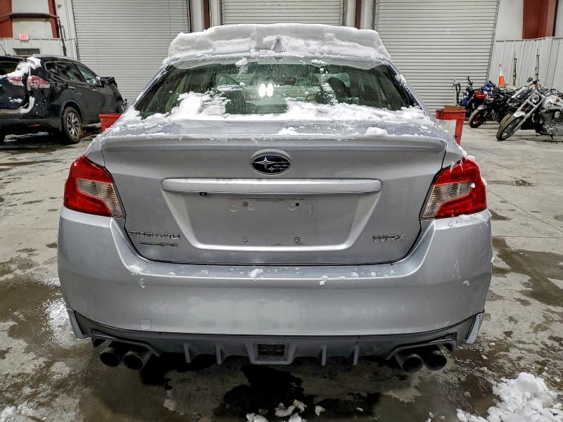 Фото 6 - SUBARU WRX