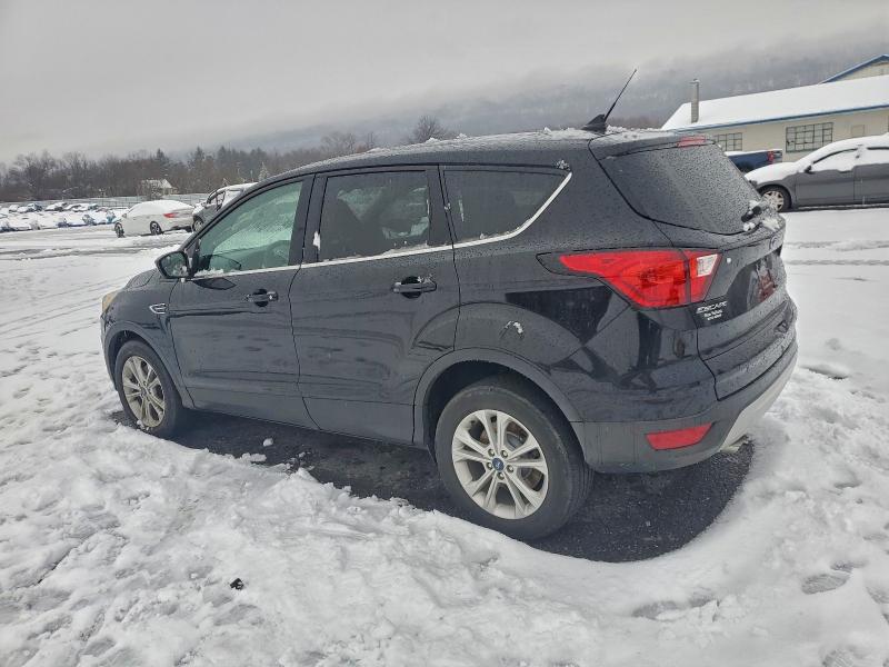 Фото 2 - FORD ESCAPE