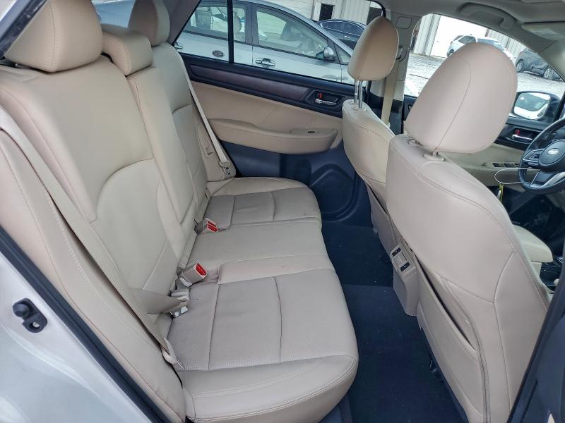 Фото 11 - SUBARU OUTBACK