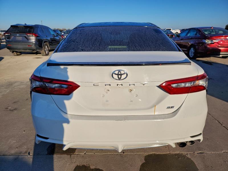 Фото 6 - TOYOTA CAMRY